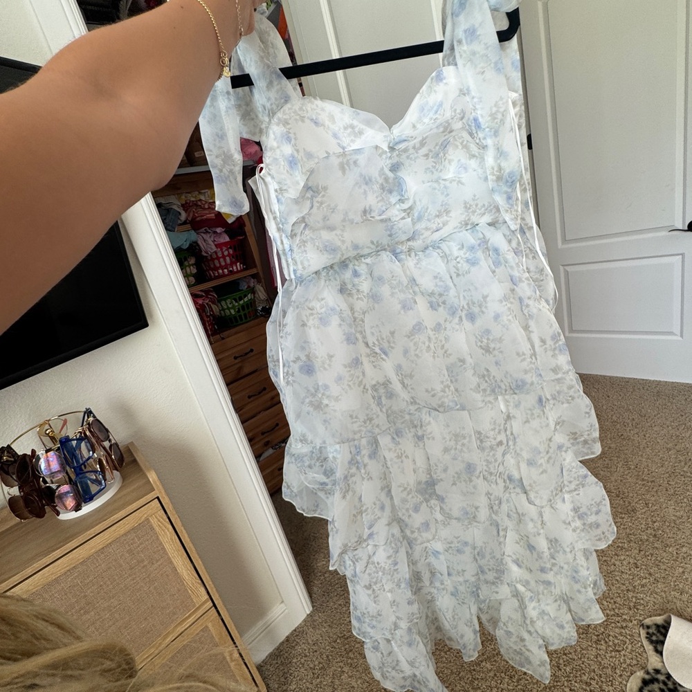 Aakaa floral maxi dress